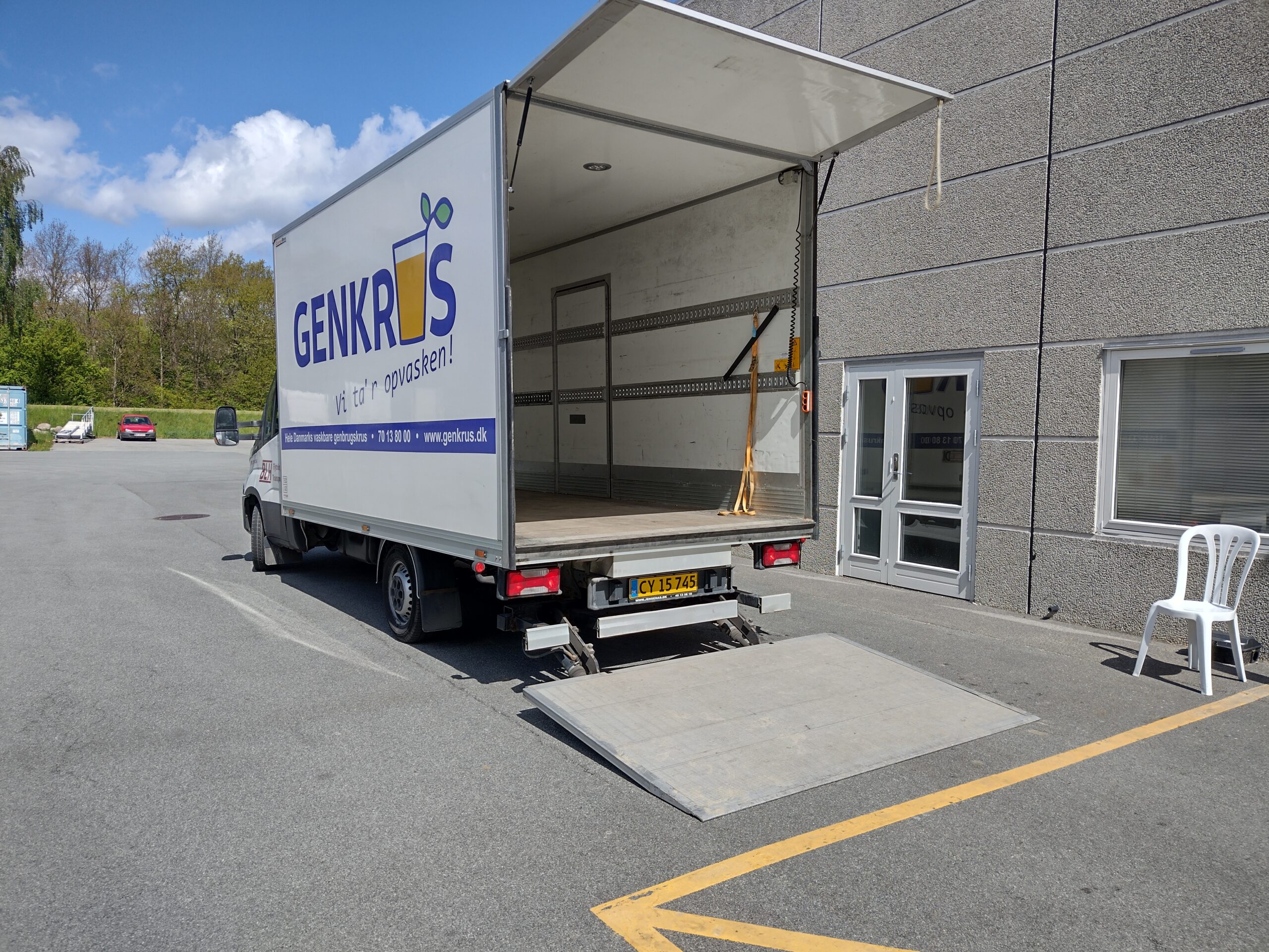 levering af genbrugskrus til events